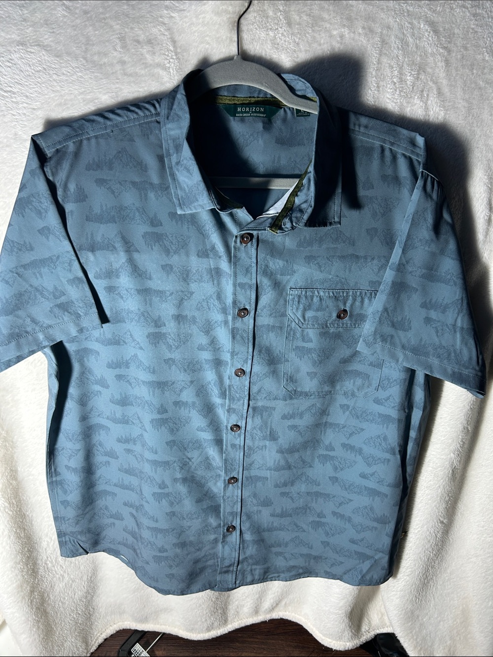 Horizons Men's Short-Sleeve Button-Up Shirt in Slate Blue